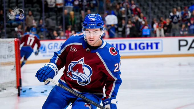Ross Colton during warmups