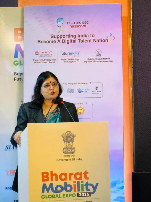We were thrilled to mark our presence at the #BharatMobility with our Digital Adda session on the topic From Garage to Grid: Developing Skills for a Smart #Automotive Ecosystem’ driving conversations on the future of the #mobilitysector! #SSCnasscom #SmartMobility #DigitalAdda 