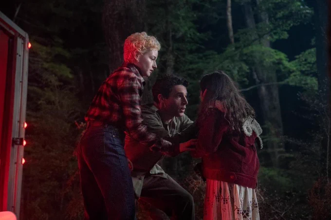 Julia Garner, Christopher Abbott in Wolf Man (2025)