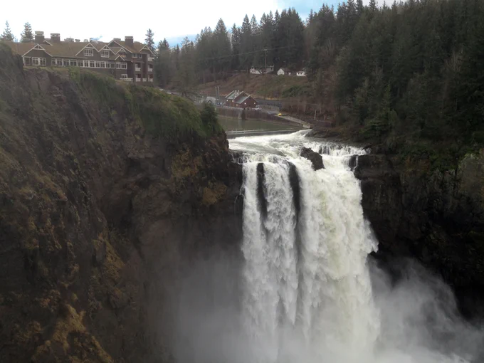 Snoqualme Falls photo by Jon.

Get involved: subscribe, review, rate, share with your friends, send images!