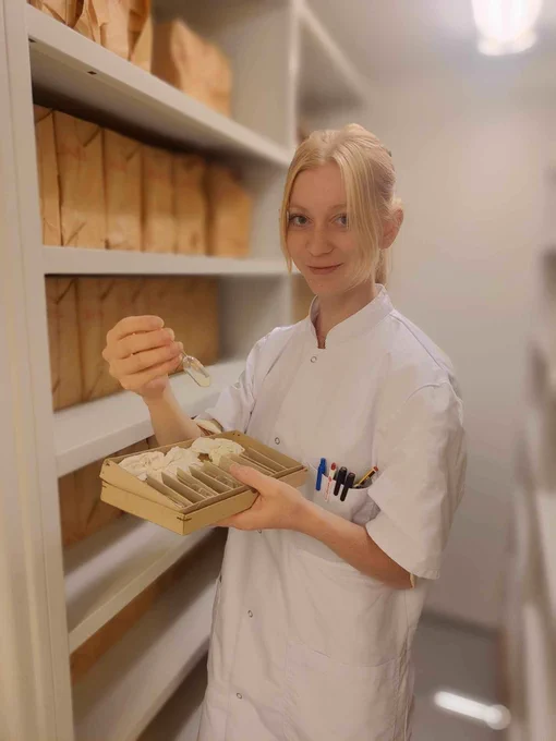 Ph.d.-studerende Xenia Emilie Sinding Iversen har været med til at identificere fire nye tuberkuloselignende bakterier.