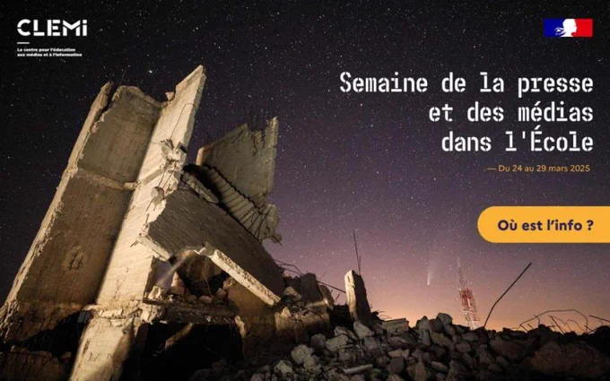 Visuel d'illustration de la Semaine de la presse et des médias dans l'École sur le thème «où est l'info» ?, autour d'une photo de l'Agence France-Presse © Omar HAJ KADOUR/AFP

Cette photo en pose longue prise le 20 juillet 2020 montre la comète Neowise dans le ciel au-dessus de bâtiments détruits dans la ville syrienne d’Ariha, dans la province d’Idlib, tenue par les rebelles, au nord-ouest du pays.