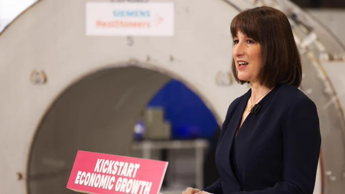 Chancellor Rachel Reeves delivering her speech