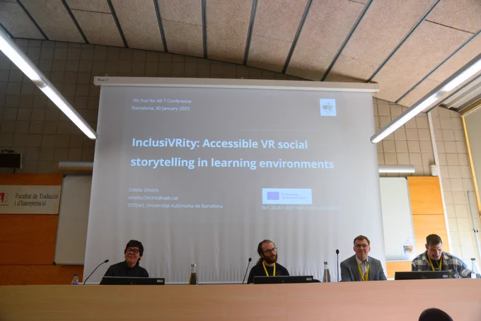 Estel·la Oncins presenting InclusiVRity during Fun for All 7 conference.