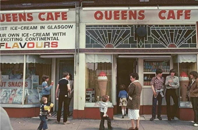 Queens Cafe, Victoria Road , Glasgow 1970s
To View More Great Old Photos Of Old Glasgow, Visit Our Website At http://OldGlasgow.com