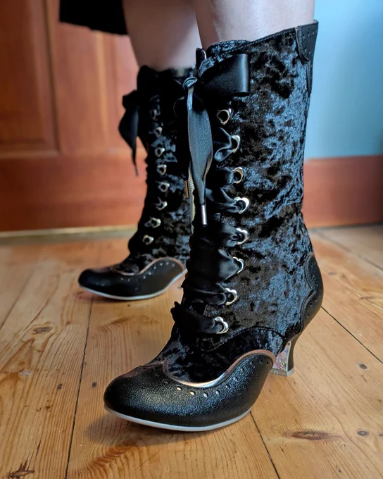 Irregular Choice 'Chimney Smoke' mid-calf heeled boots. Black velvet, ribbon laces