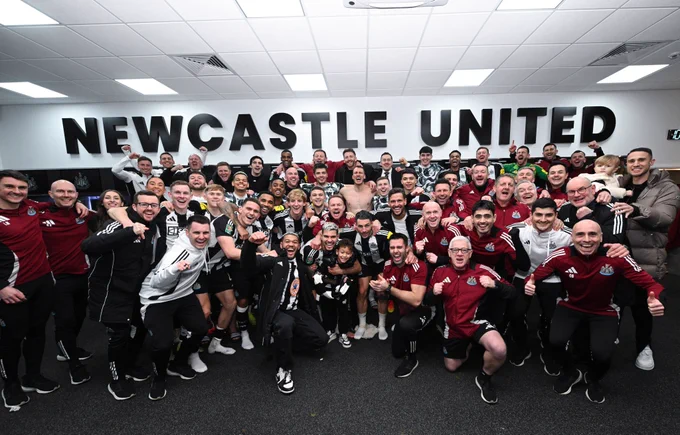 Team photo after Carabao Cup semi-final win