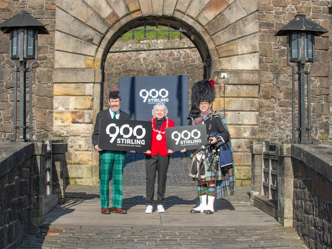 Stirling Provost, Elaine Watterson, & the current Earl of Mar; James Erskine, the King’s Hereditary Keeper of Stirling Castle; at the opening of the Stirling Castle gates for the Stirling 900 launch.
