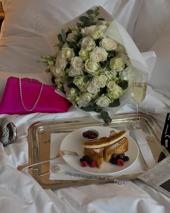 Four Seasons Hotel London at Park Lane is at Four Seasons Hotel London at Park Lane.