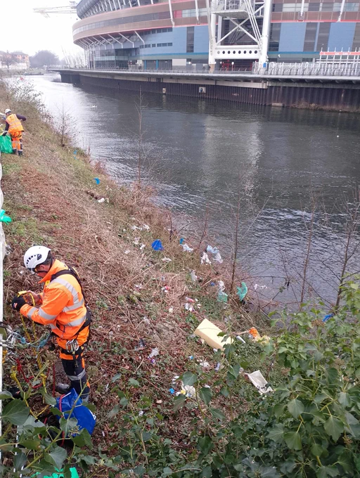 Rubbish on the banks of the Taff before the clean-up.