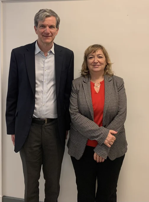 Prof Laura Lechuga (right) and Prof Ifor Samuel (left)