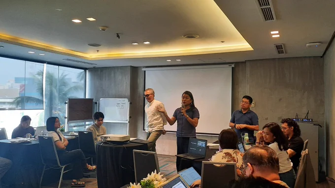 Oxfam Pilipinas and the Legal Rights and Natural Resources Center held its 2nd Just Transition Conversations on 13 February 2025 in Quezon City.
Partners, allies, networks, and national government agencies shared their insights on the proposed JET Bill as part of the push for a just energy transition.
#ClimateJustice