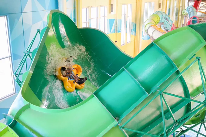 Riders on the ProSlide Notched TORNADO at OKANA.