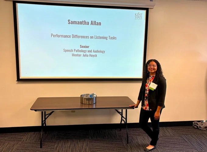Samantha giving a presentation on her research in the Kent State Perception, Learning and Individual Differences lab.