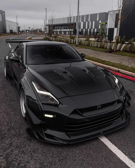 Nissan GTR-R35 Widebody 

• Not my content, DM for removal.
• Source: Unknown.