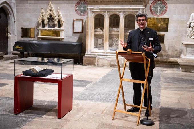 The Dean of Salisbury, The Very  Reverend Nicholas Papadopulos, speaking welcoming the Sarum Master Bible and thanking FNL and all the donors who made it possible.  Image Finnbarr Webster, courtesy of Salisbury Cathedral.