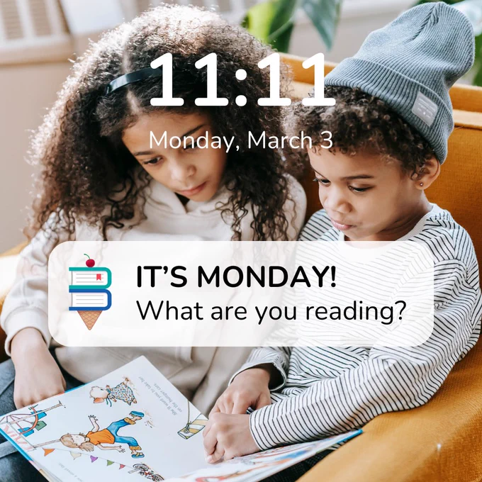 ¡Hola amigos! 📚 👋
It's Monday! What are you reading?!
📚 What's on your stack for March? #kidlit #IMWAYR