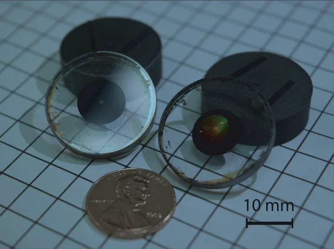 A photograph of two fully fabricated flat polarimeter samples. Metasurfaces could become the foundation for future, ultra-light instruments, including space-based polarimeters.
Credit: Capasso Group