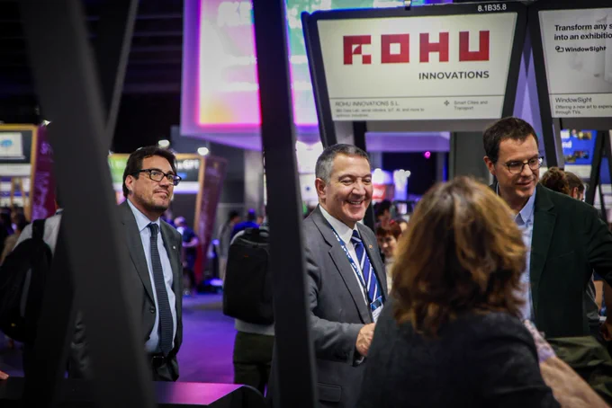 El conseller d’Empresa i Treball, Miquel Sàmper juntament amb Jaume Baró Secretari d'Empresa i Competitivitat d'Empresa i Treball visiten el 4YFN al MWC.