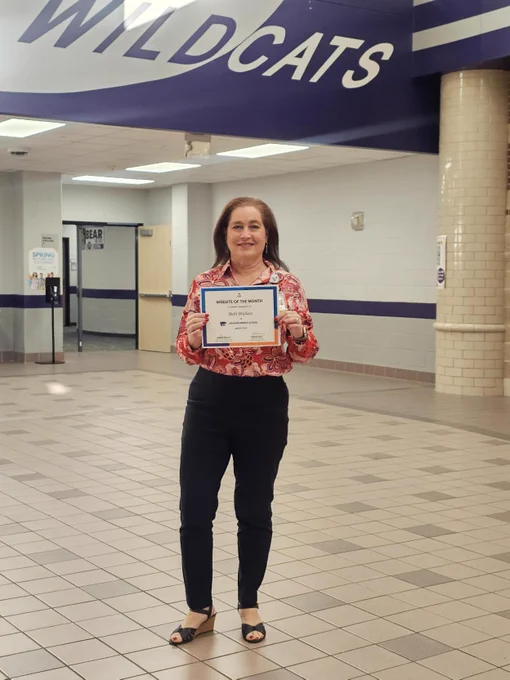 Beth Wallace at Aragon Middle School
