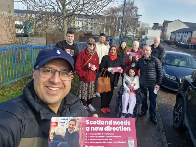 Councillor Saqib Ahmed taking a selfie with Scottish Labour volunteers while campaigning for candidate Samina Rashid in Southside Central ward for By-election. 