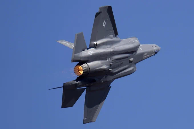 F-35 fighter
Credit: AP / Aijaz Rahi 