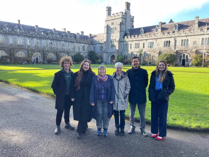 a(L-R): Alexander Lueg, RUB; Sofie Rehberg, RUB; Susanne Lippold, RUB; Prof. Kornelia Freitag, RUB; Mathias Reckmann, UCC; Aoife Dowling, UCC all on the UCC quad
