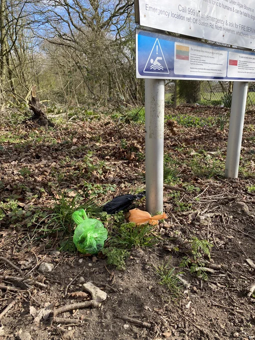 A pop up dog poo drop zone at the Memorial Hall entrance to the site. A popular spot for this particularly selfish habit. Bins are provided on site.