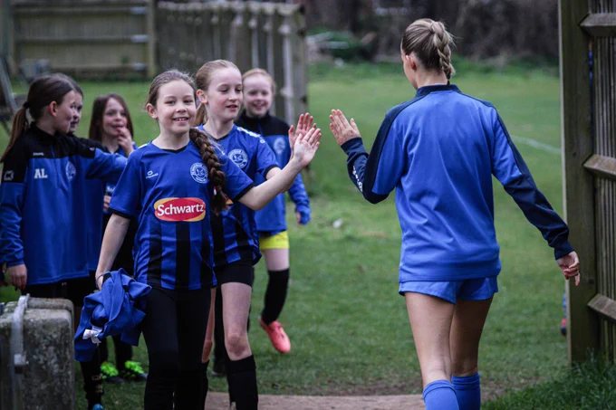 Image: AUWFC Freya Gilmore. Photo by Harry Ware 