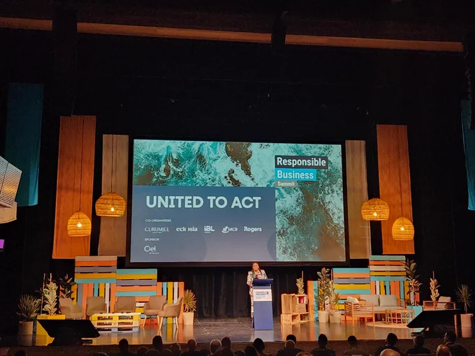 Ce salon dédié à la transition écologique et solidaire rassemble dirigeants et experts en développement durable de la zone Océan Indien ayant à cœur de partager et d’échanger sur : les défis auxquels sont confrontés les organisations et les territoires dans leur processus de « transformation » et en matière de RSE.