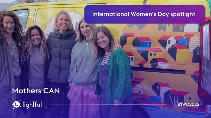 A group of women from Mothers CAN