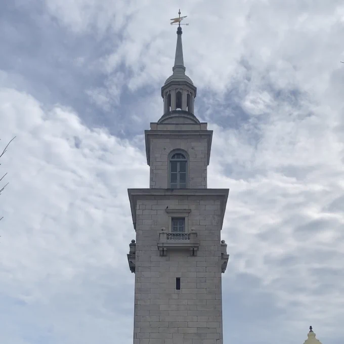 The Bunker Hill monument. 