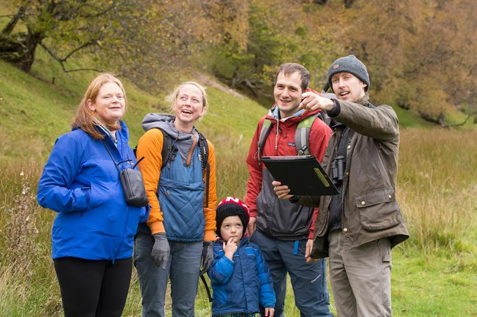 A group of people in nature. Peter Cairns / scotlandbigpicture.com