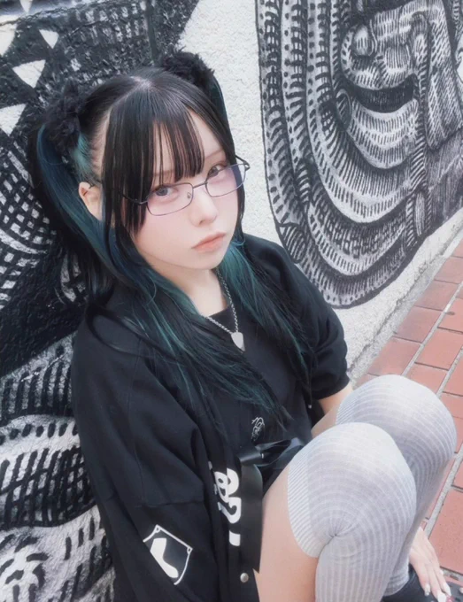 最終日のまいまいは、一番普段の私服に近いと感じるコーデ。そこに眼鏡が加わり無敵モードに突入。こんなに全方位に可愛い女の子が実在するのが今だに夢みたい。