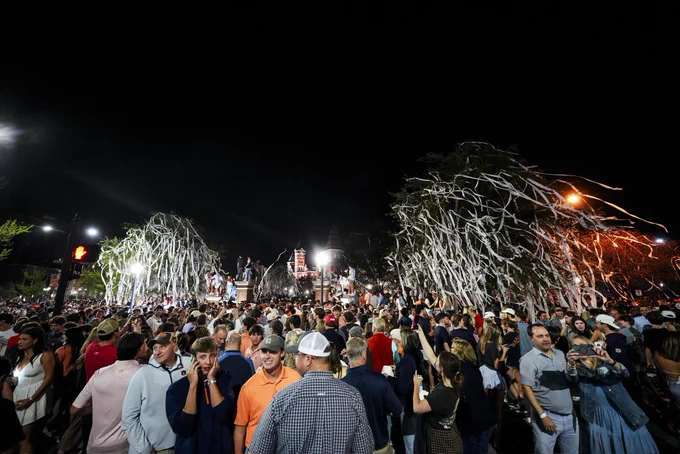 Toomers corner getting rolled