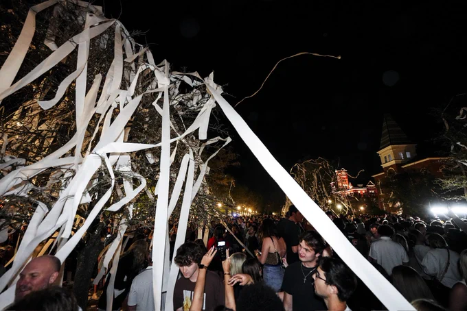 Toomers corner getting rolled