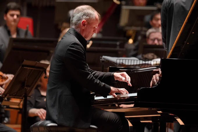Photo of pianist Steven Osborne OBE performing Credit: Andrew Fox and CBSO