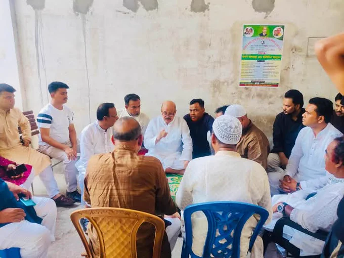 Communal leader of Munshiganj 3 constituencies, district BNP member secretary Mohiuddin Bhai exchanged greetings on Eid ul Fitr.