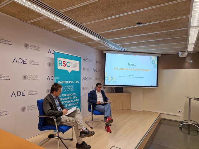 fotografía de la charla