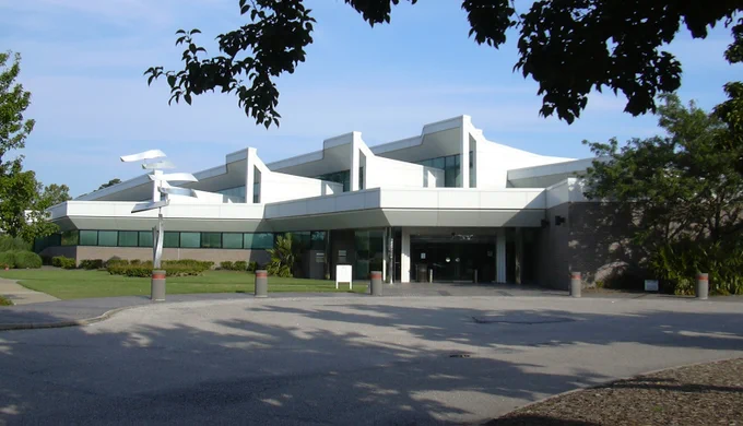 Exterior of Meyera E. Oberndorf Central Library