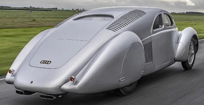 Auto Union Typ 52 (drawn: 1934 | firstly realized: 2024 by Audi)
... and fully functional, even on the road.