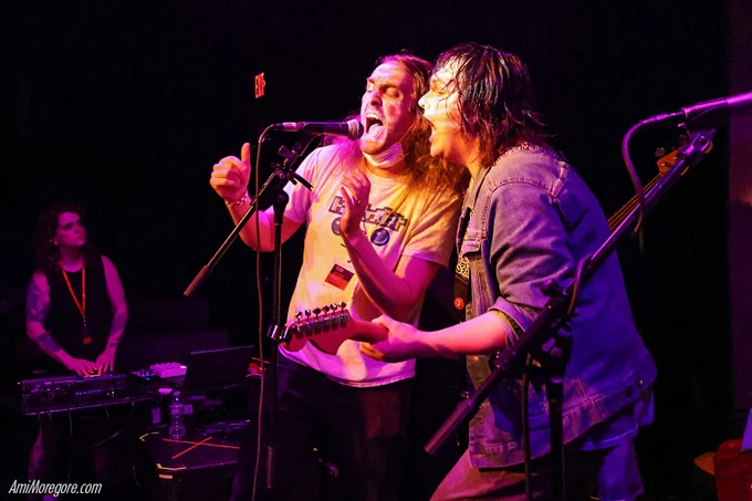 Collaboration on a mic by dontblinkoryou'lldie and Indiana Joe