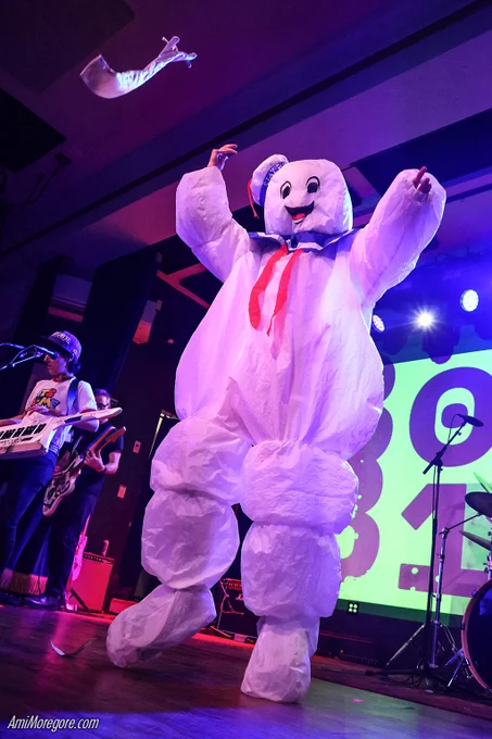 Burlesque Stay Puft Marshmallow Man throws a glove off mid performance
