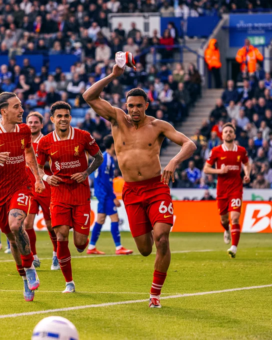 Trent Alexander-Arnold celebrates with Tsimikas, Diaz and Jota after scoring against Leicester City. 