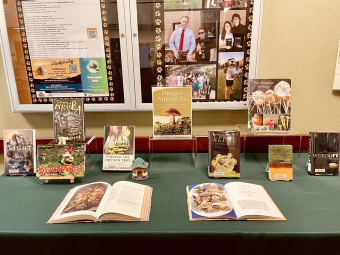 PHSCLibraries, PHSCedu, PHSCPorterCampus, book display, display on fungus