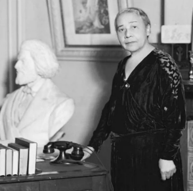 Anna Julia Cooper (1858-1964)