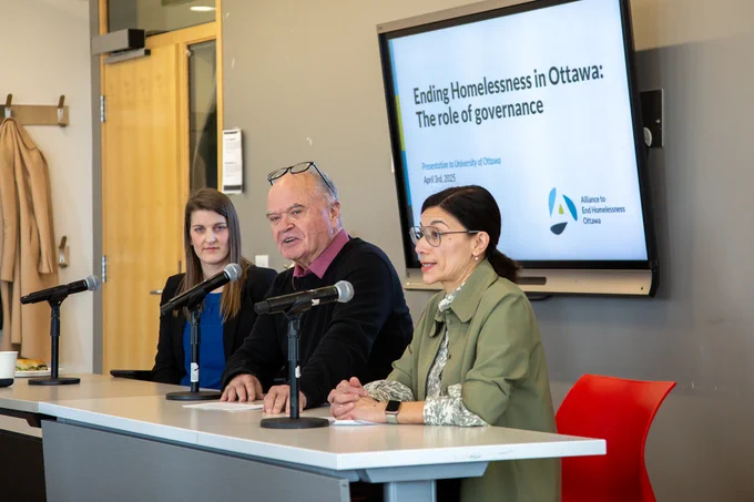 Kaite Burkholder Harris- Prof. Tim Aubry- Cintia Quiroga