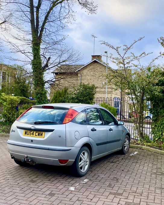 2004 Ford Focus hatchback