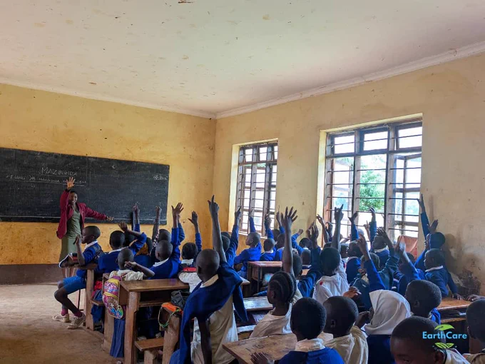 Mwilamvya Primary School Environmental Club mentorship going on 