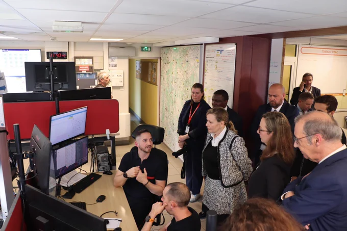 Explication par un sapeur-pompier du SDIS58 le fonctionnement de NEXSIS dans leur centre.
